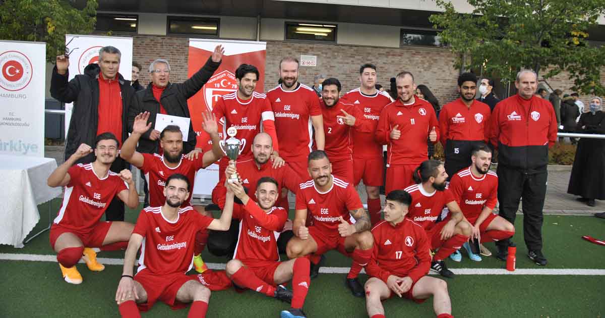 Atatürk Kupasının sahibi Harburg Türkspor oldu