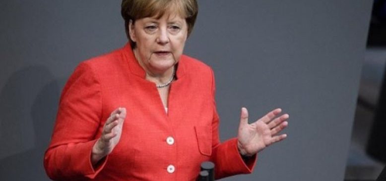 Merkel: Büyükşehirlerde tedbirler sıkılaştırılacak