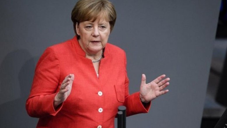 Merkel: Büyükşehirlerde tedbirler sıkılaştırılacak