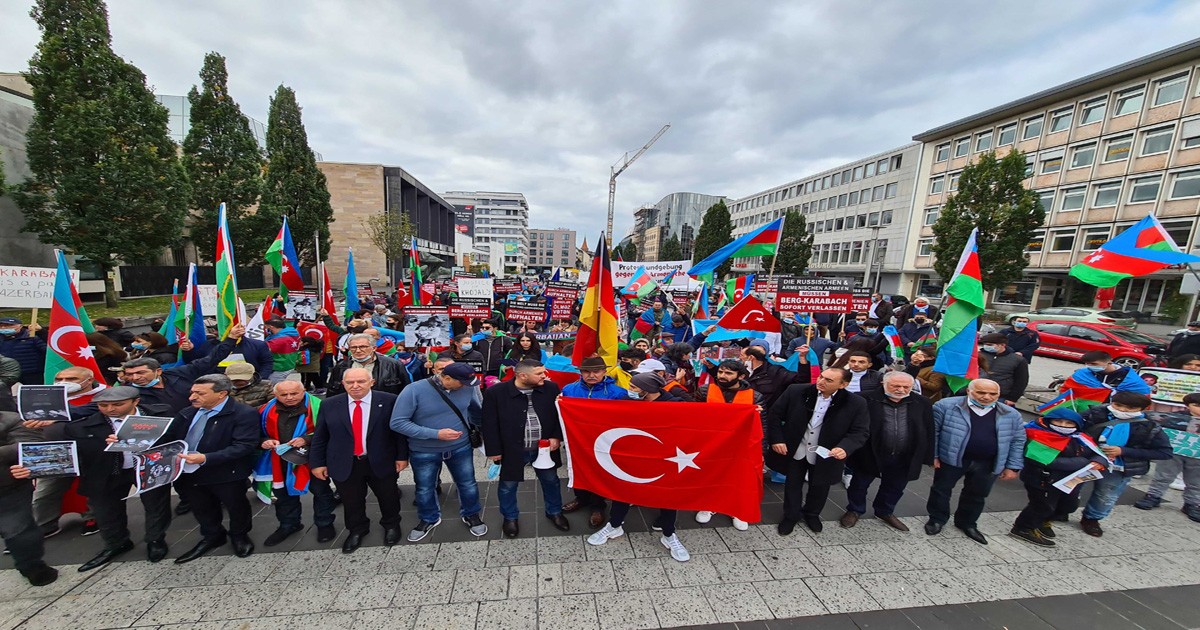 Nürnberg’de bir millet, iki devlet dayanışması