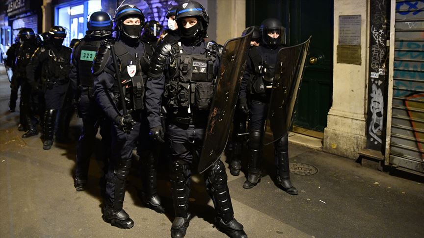 Paris’te bomba alarmı: Mühimmat dolu çanta bulundu