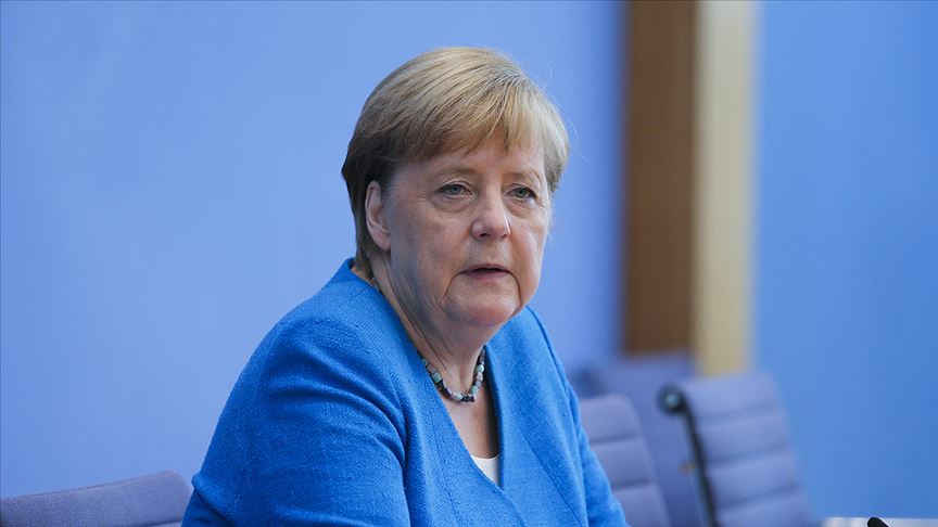 Merkel: Dünya ekonomisinde kalıcı bir kriz beklemiyorum