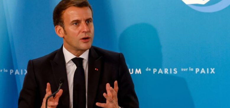 Macron'dan İmamlara Laiklik Şartı Talimatı