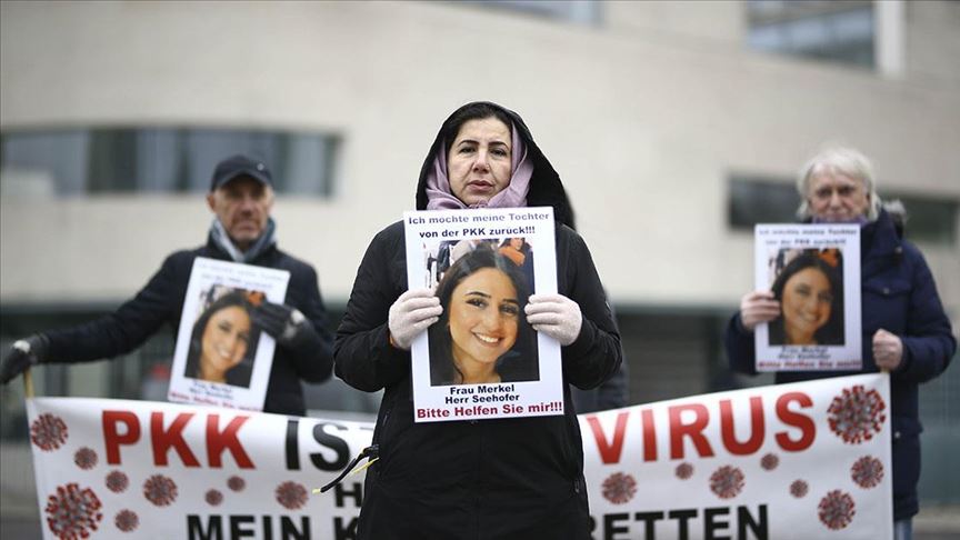 PKK tarafından kızı kaçırılan anne eylemini sürdürüyor
