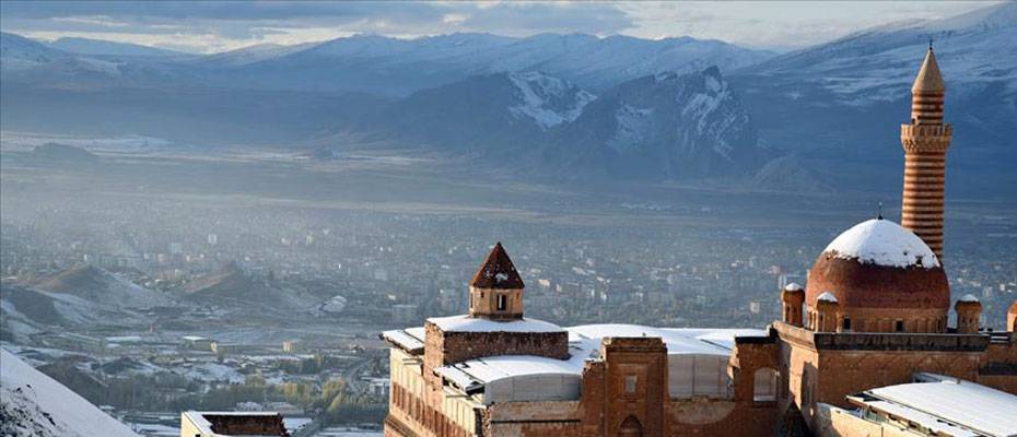 Osmanlı mirası İshak Paşa Sarayı 105 bin turist ağırladı