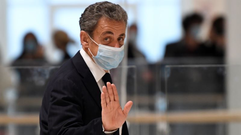 Sarkozy ‘Yolsuzluktan’ Hakim Karşısında