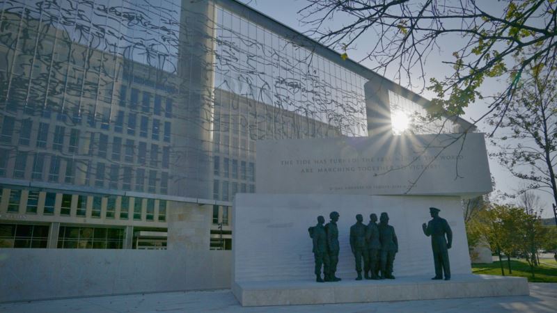 Washington’daki Eisenhower Anıtı Ziyaretçileri Ağırlıyor