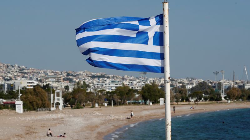Yunan bakan iddialı: Bu kış otelleri dolduracağız!