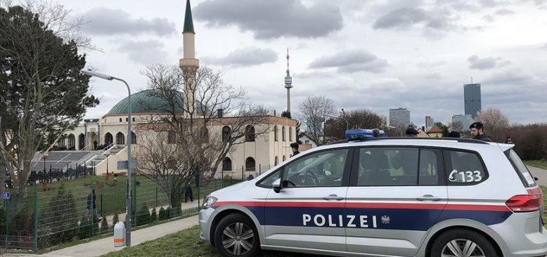 Avusturya’da teröristin gittiği camiye kapatma kararı
