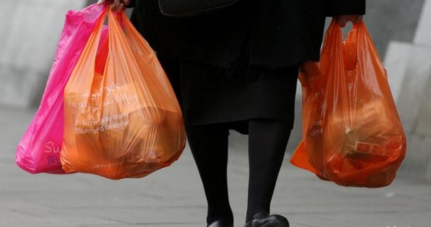 Almanya'da plastik poşet kullanımı 2022'den itibaren yasaklanacak