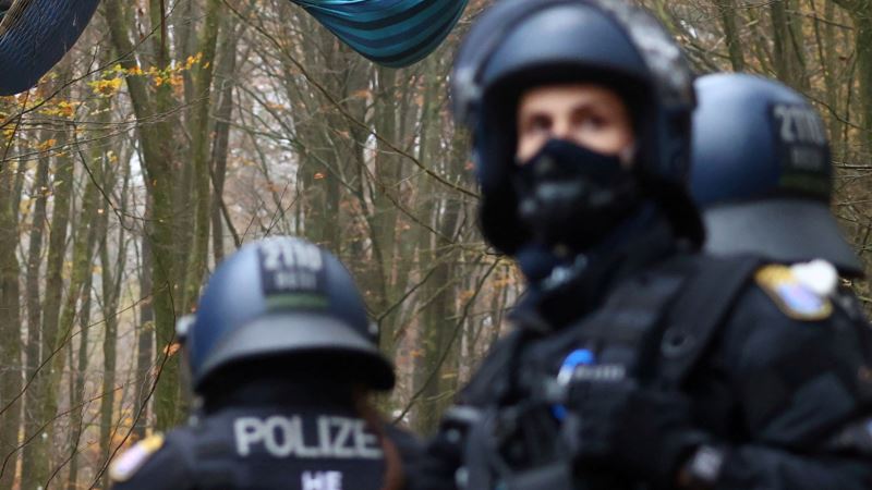Almanya’da 475 Aşırı Sağcı Kayıplara Karıştı