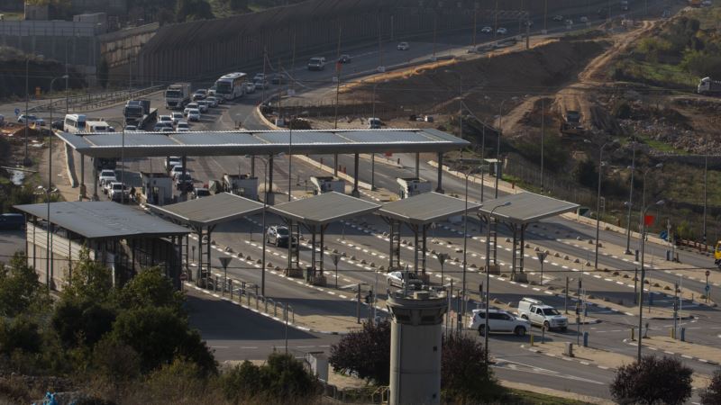Yeni Yollar İsrail Yerleşimlerini Genişletmenin de Yolunu Açıyor