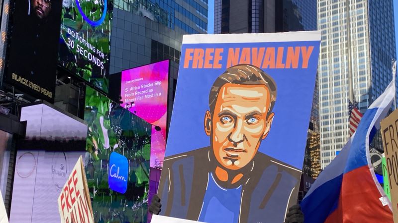 AB’den Rusya’ya Yeni Navalny Yaptırımlarını Bekletme Kararı