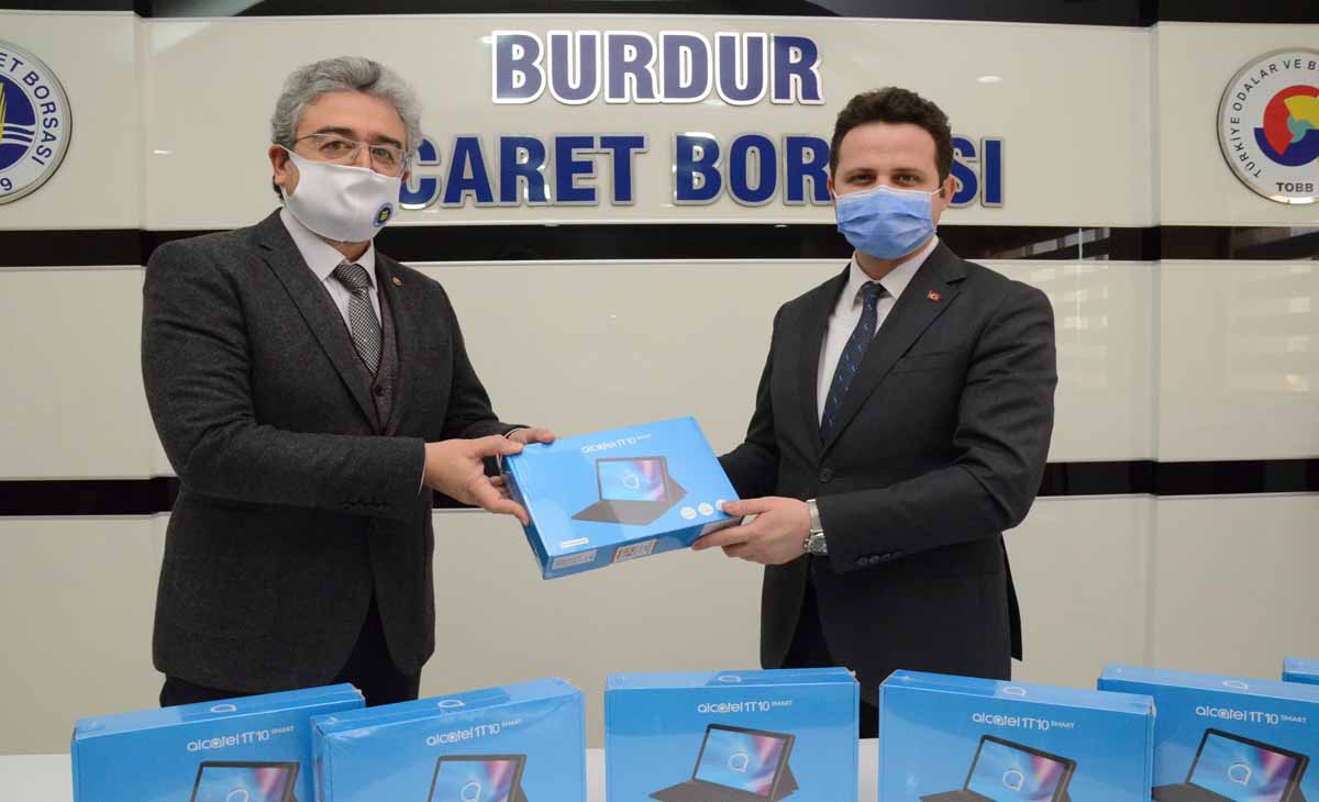 Burdur Ticaret Borsası’ndan tablet bilgisayar desteği