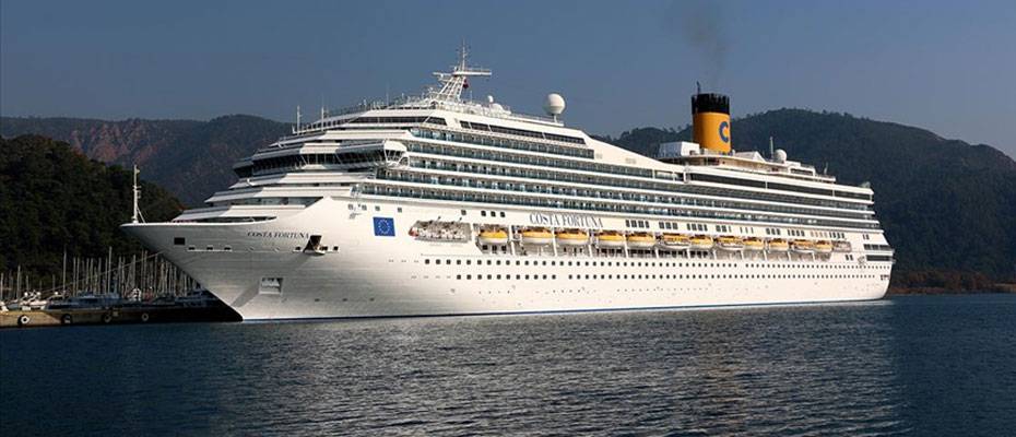Kuşadası, 2021 sezonunda dev gemilerle 200 bin turist hedefliyor