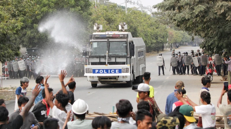 Myanmar’daki Protestolarda En Kanlı Gün: 2 Ölü