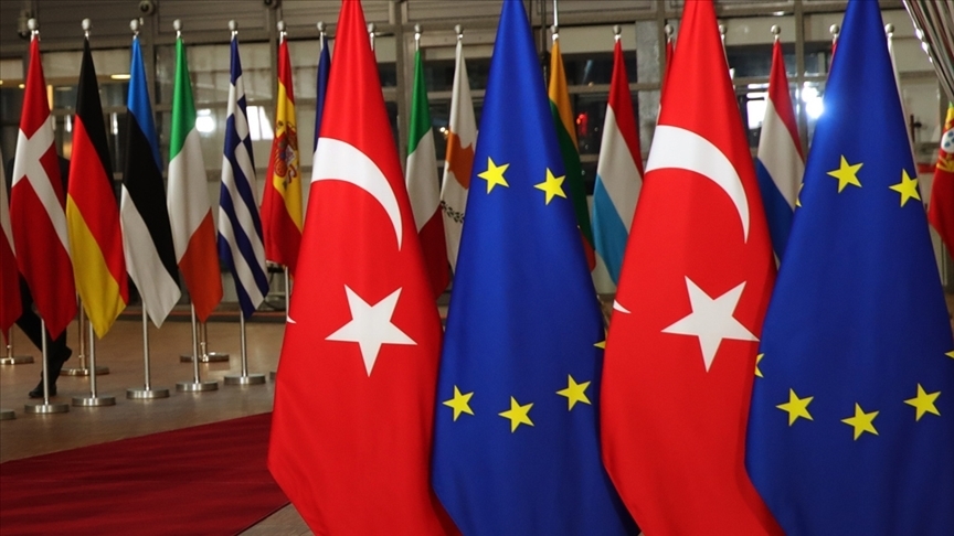 AB-Türkiye ilişkileri: Bir ileri, iki geri