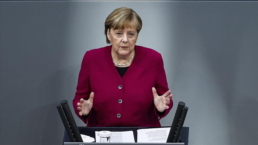 Merkel: Önümüzde çok zor haftalar var