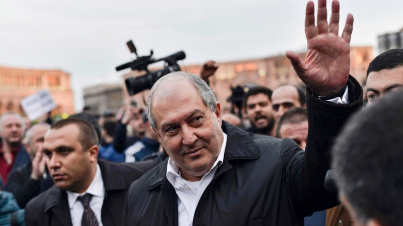 Ermenistan Cumhurbaşkanı Hastaneye Kaldırıldı
