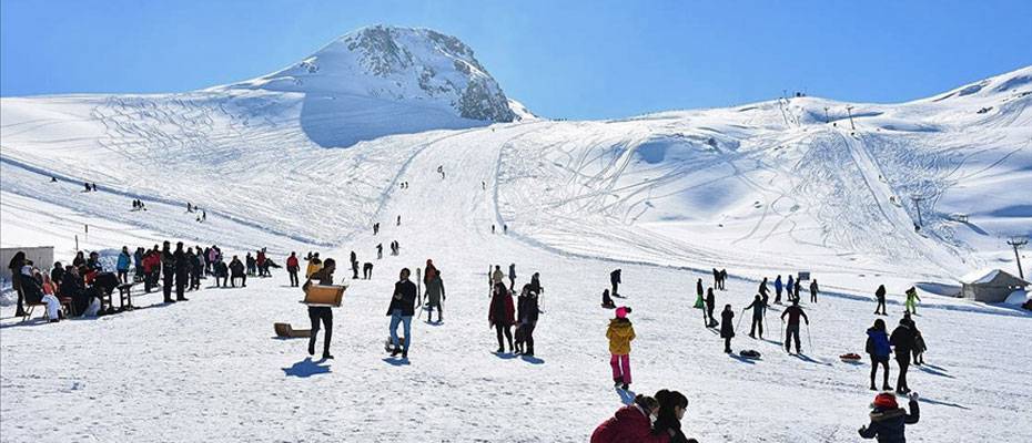 Hakkari’deki kayak merkezi yatırımlarla bölgenin gözdesi haline geldi