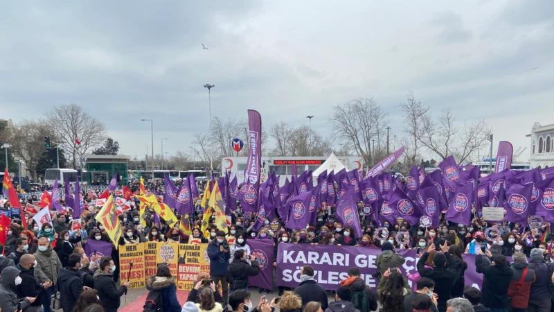 İstanbul Sözleşmesi Kararı Protesto Edildi