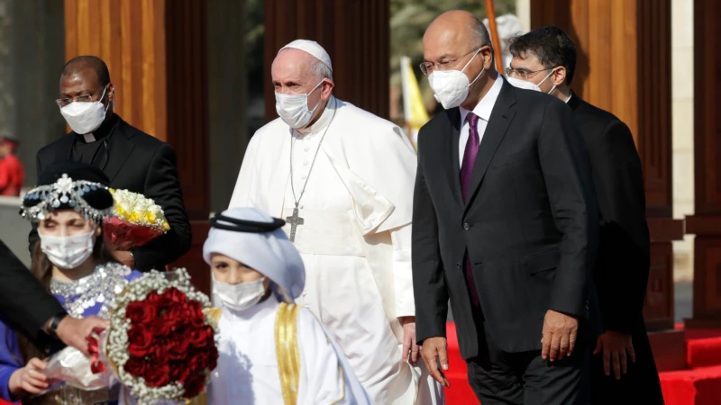 Papa Francis Irak Cumhurbaşkanı Berham Salih’le Görüştü