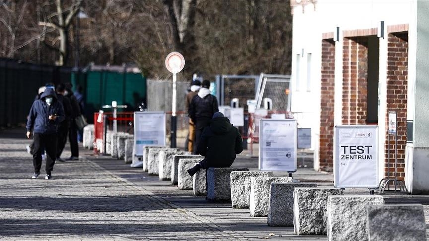 Almanya'da 45 binden fazla yeni vaka