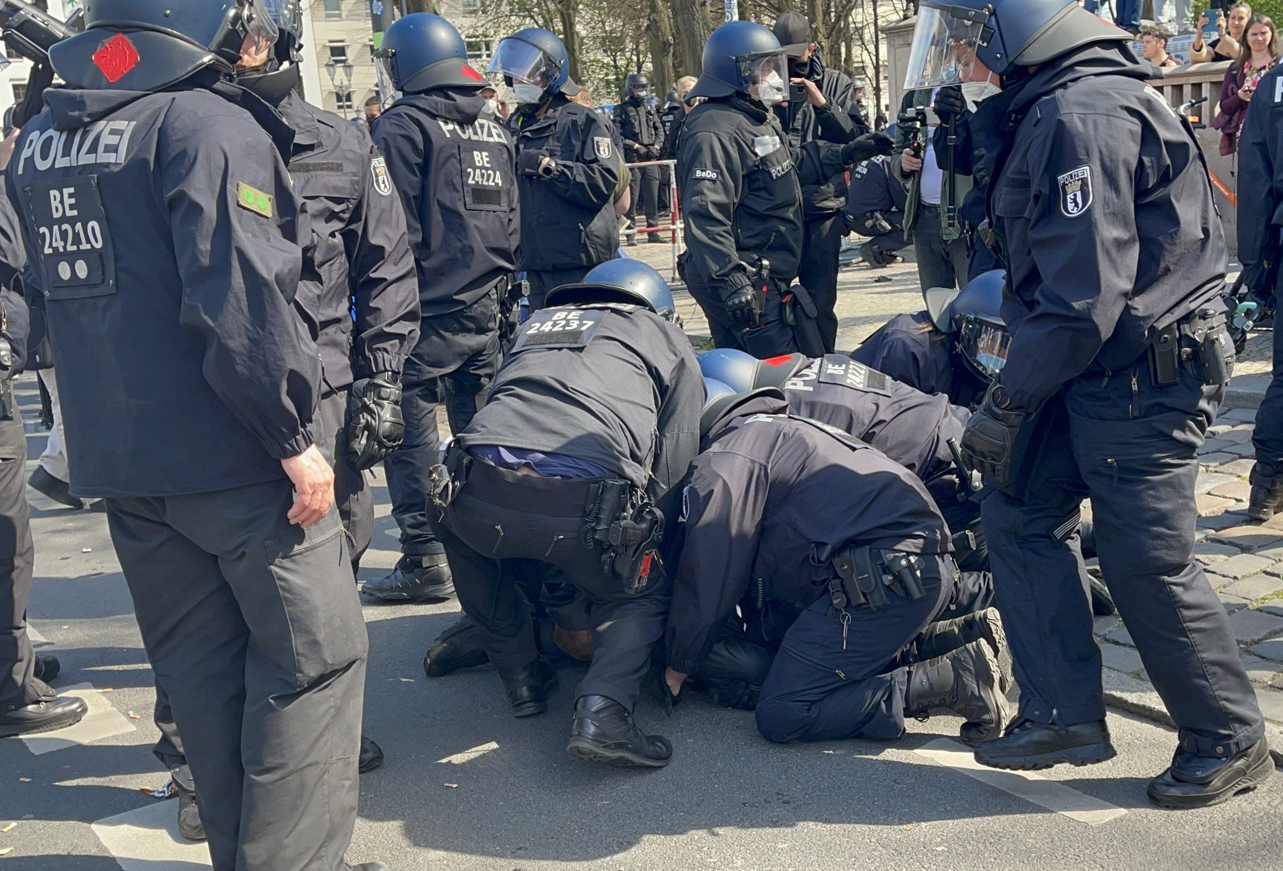 Berlin polisi 1 Mayıs’ta yapılacak gösterilerden dolayı alarmda