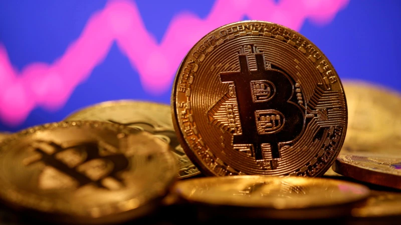 Bitcoin 18 ayın en düşük seviyesine geriledi