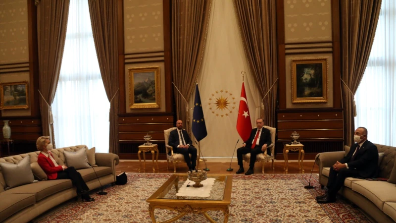 Ankara Görüşmesindeki Protokol Sorunu AB İçinde Tartışma Yarattı