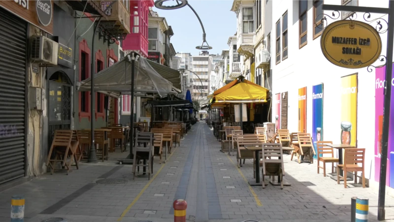 İzmir’de Corona Vakaları 40 Günde 2,5 Kat Arttı