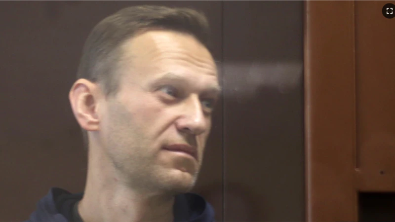 Rus Muhalif Siyasetçi Navalny Açlık Grevini Sona Erdiriyor 