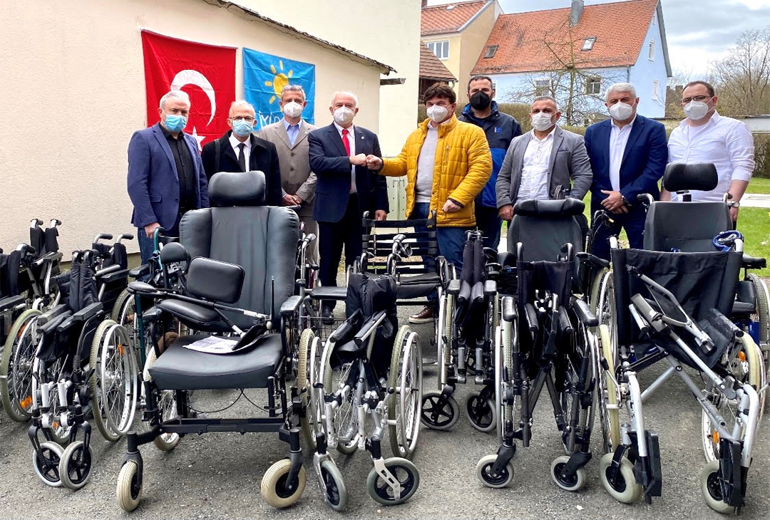 Kıbrıs’a tekerlekli sandalye yardımı