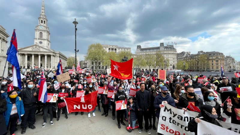 İngiltere’de Myanmar Protestosu