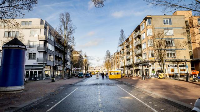 Hollanda koronavirüs kısıtlamalarını gevşetiyor