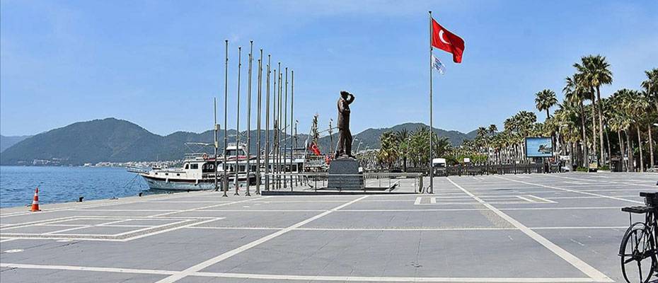 Turizm merkezleri Antalya ve Muğla’da ‘tam kapanma’ sessizliği sürüyor
