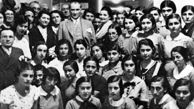 Avustralya Parlamentosundan Atatürk'e ve Türk toplumuna övgü