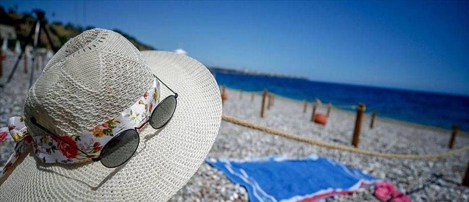 Antalya’ya 4 ayda 296 bin Rus turist geldi