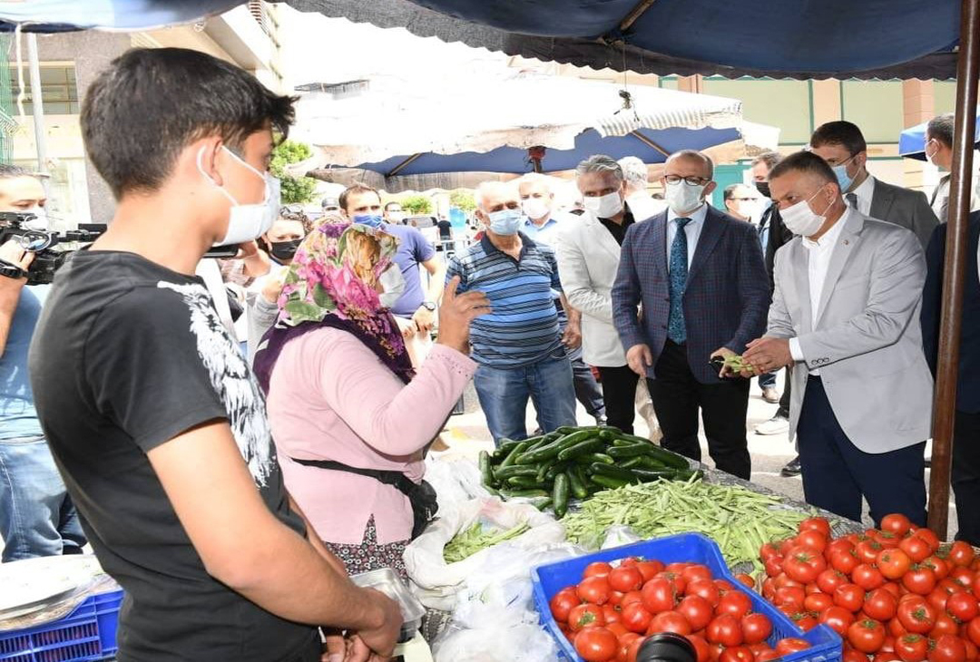 Antalya ve Burdur Valileri pazarları denetledi