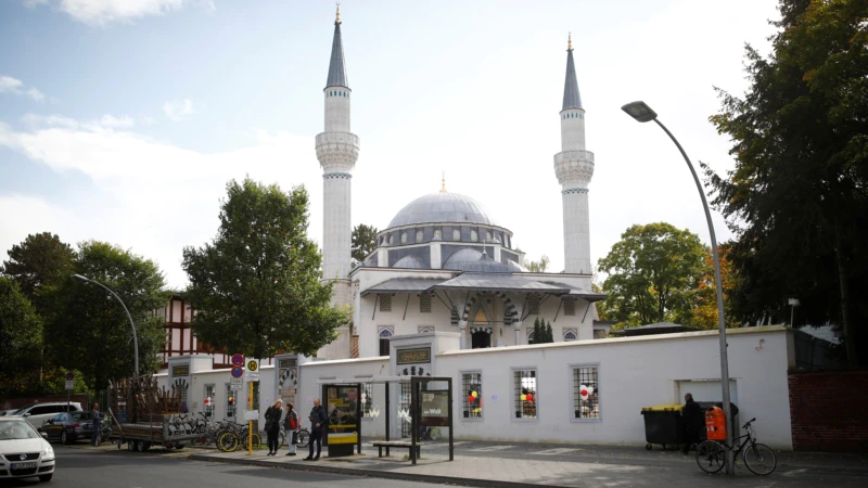 Almanya’da Almanca İmam Eğitimi Verecek “İslam Koleji” Açıldı