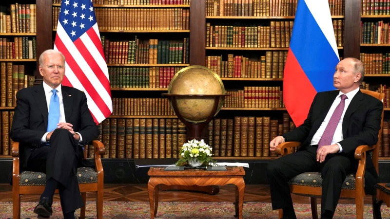 Biden ve Putin İlk Kez Yüz Yüze Görüştü 