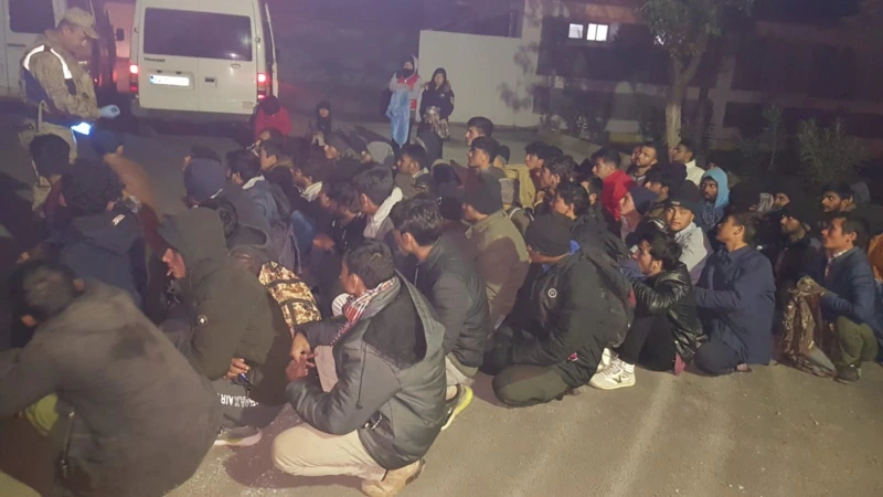 Siirt’te Göçmen Taşıyan Kamyona Ateş Açıldı: 2 Ölü