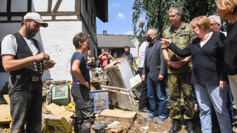 Almanya’daki Sel Felaketi Siyasi Tartışmaya Yol Açtı