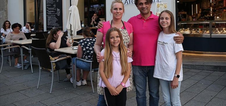 Türk dondurmacı İtalyanları kendisine hayran bıraktı
