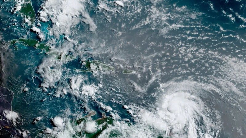 Elsa Kasırgası Karayipler’de Etkili Olmaya Başladı