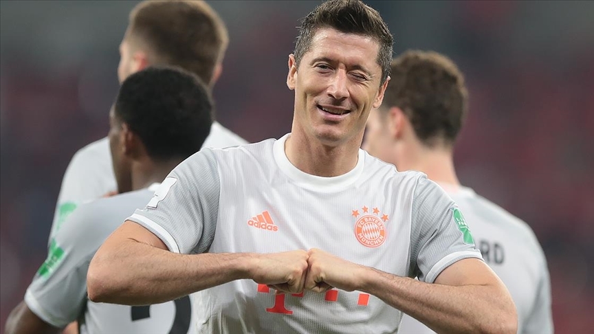 Lewandowski, Almanya'da yılın futbolcusu seçildi