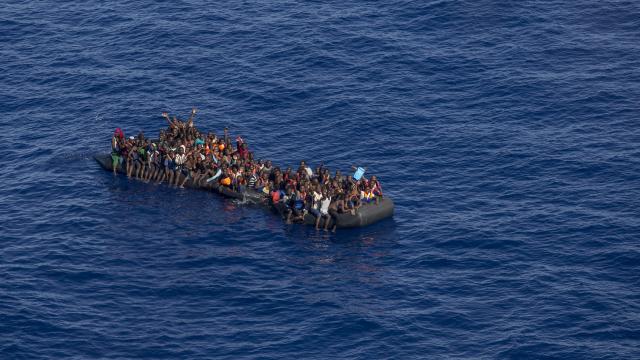 Akdeniz'de 2021'de 970 düzensiz göçmen öldü