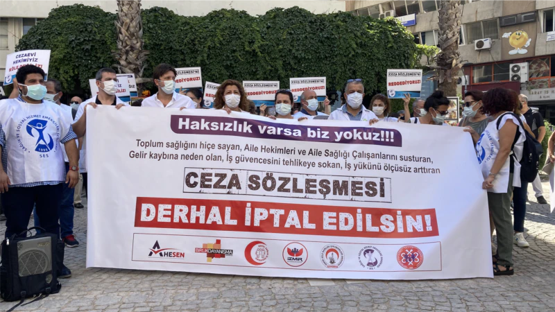 Aile Hekimleri Yeni Yönetmeliğe Karşı İş Bıraktı