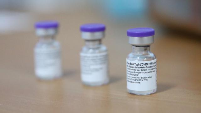 İsrail 80 bin koronavirüs aşısını imha edecek