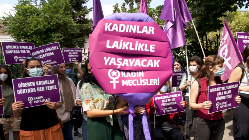 İstanbul'da Taleban Protestosu